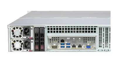 Supermicro 621E-ACR12H rear of system