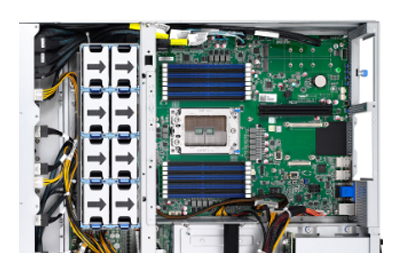 Transport SX B8026T70AV2E24HR close up DIMMs and CPU