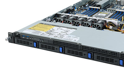 Gigabyte R152-Z30 front detail