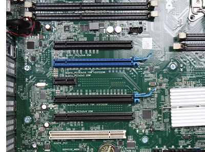 dell T5610 tower workstation detail of PCIe slots on motherboard
